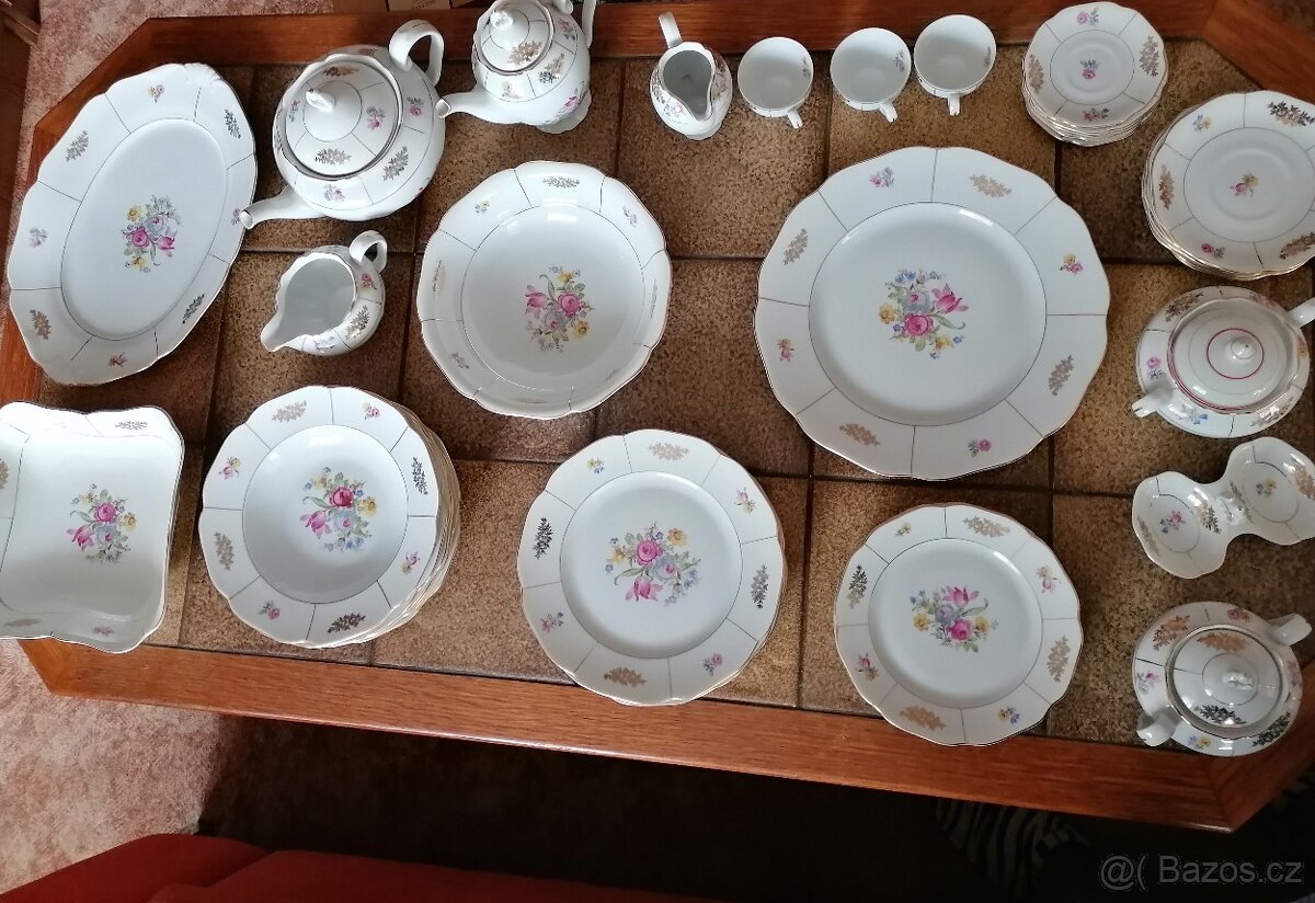 Starožitná porcelánová souprava