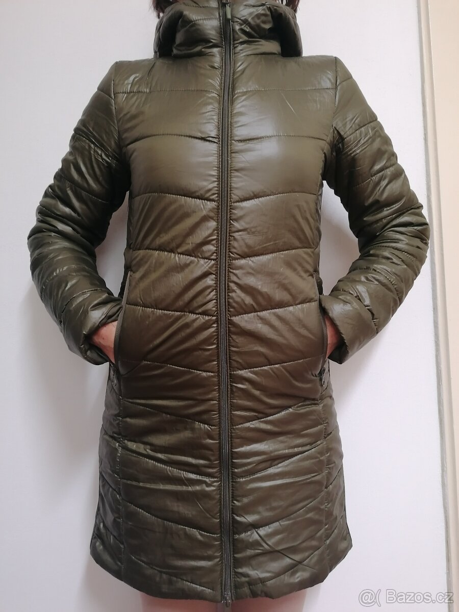 Dámská khaki zimní bunda/kabát s kapucí
