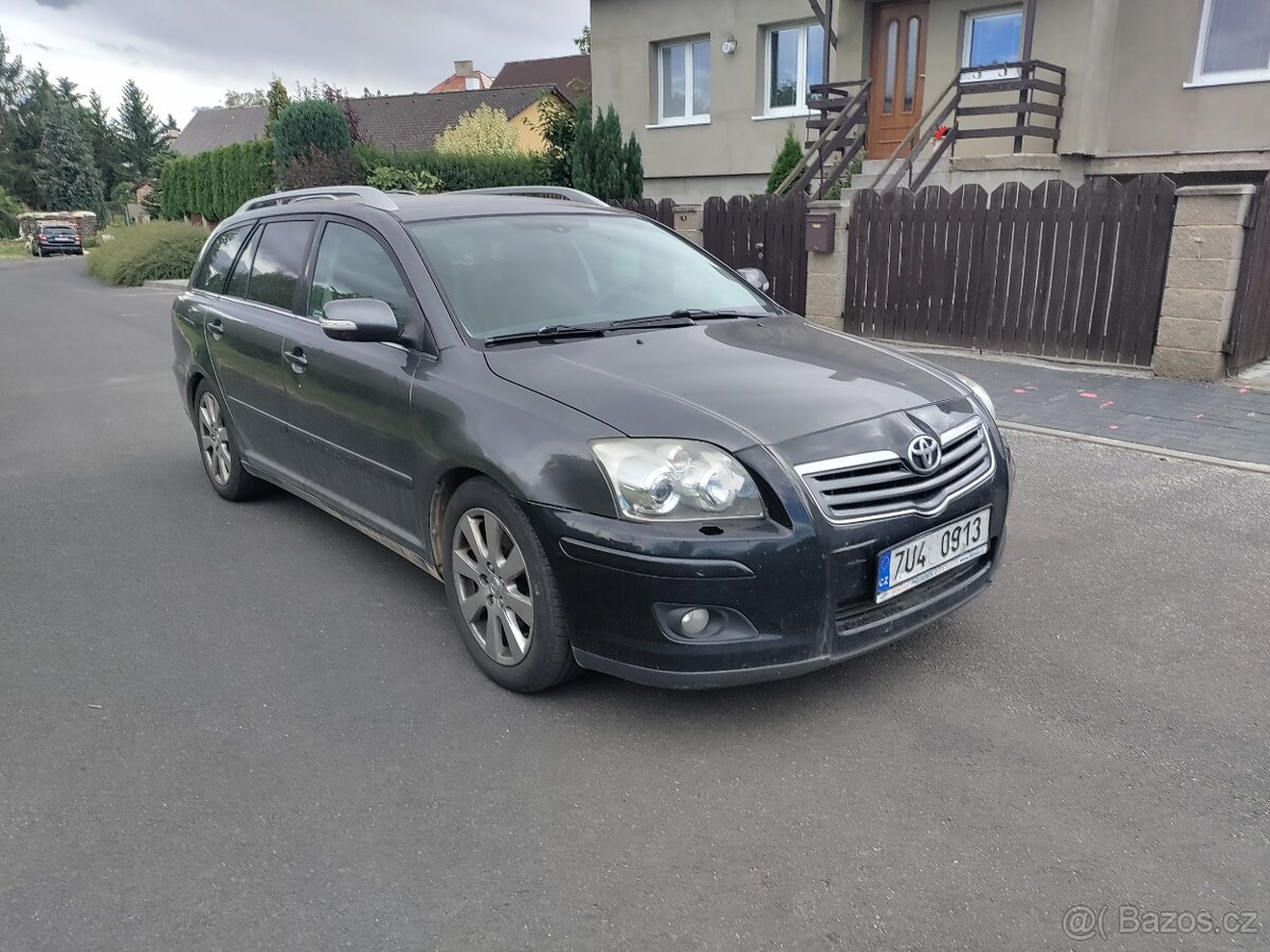 Toyota Avensis Kombi T25 2008