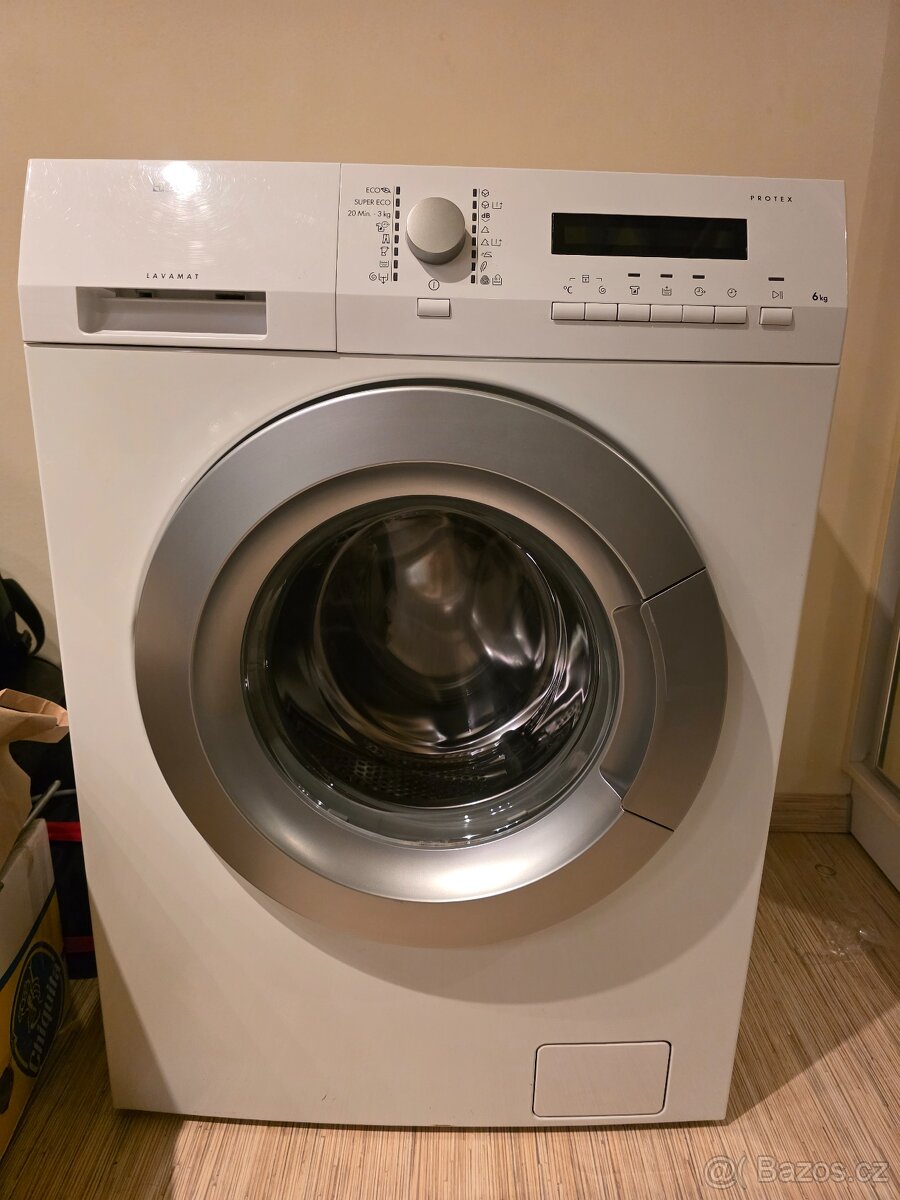 Pračka AEG L85470SLCS bílá