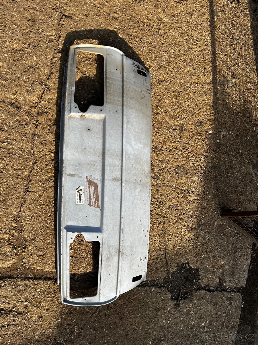 Zadní čelo Škoda 105, 120, 130