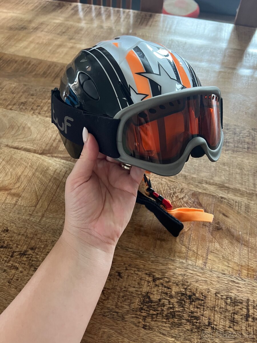 Dětská lyžařská helma 48-52cm