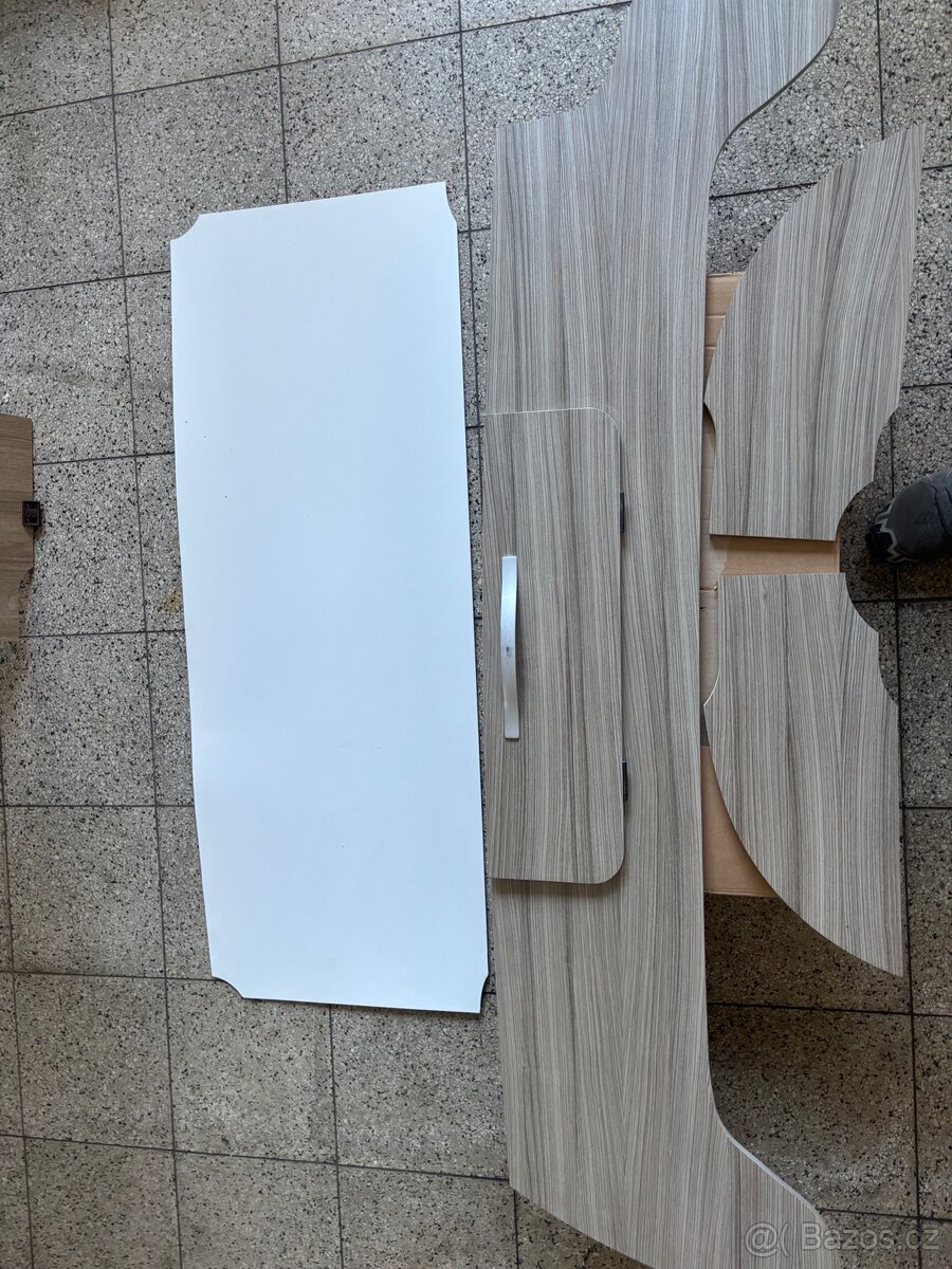 Polička nad řidiče KRS obytný vůz