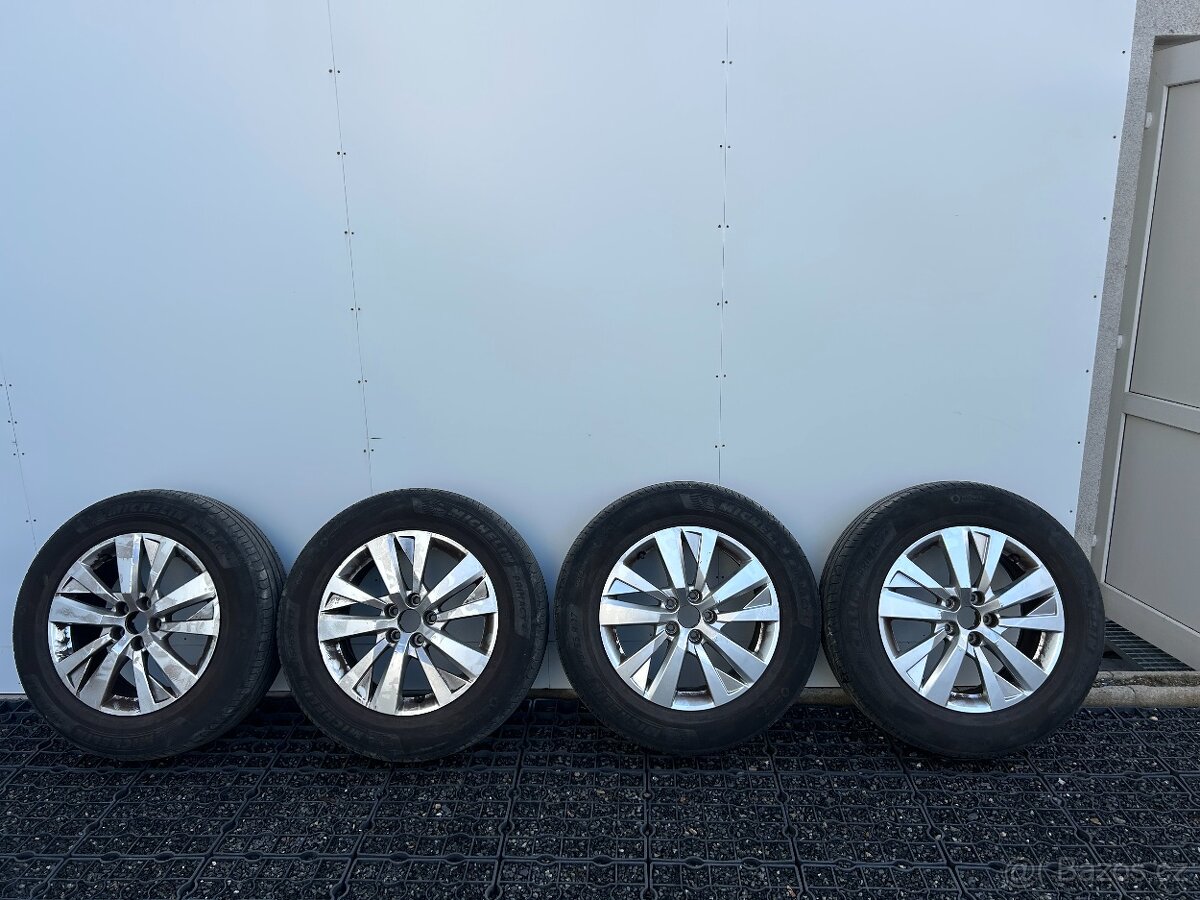Sada alu kol 17" CHICAGO + pneu Michelin