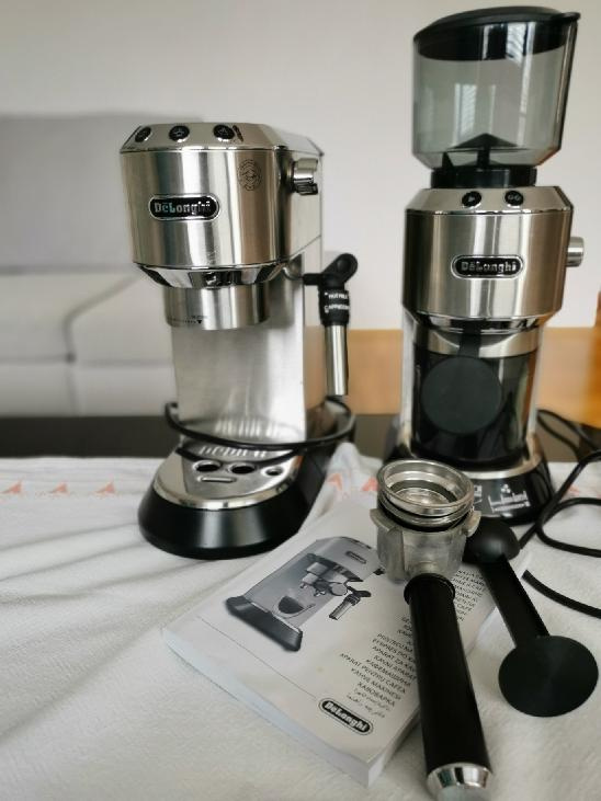 Prodám pákový kávovar a mlýnek