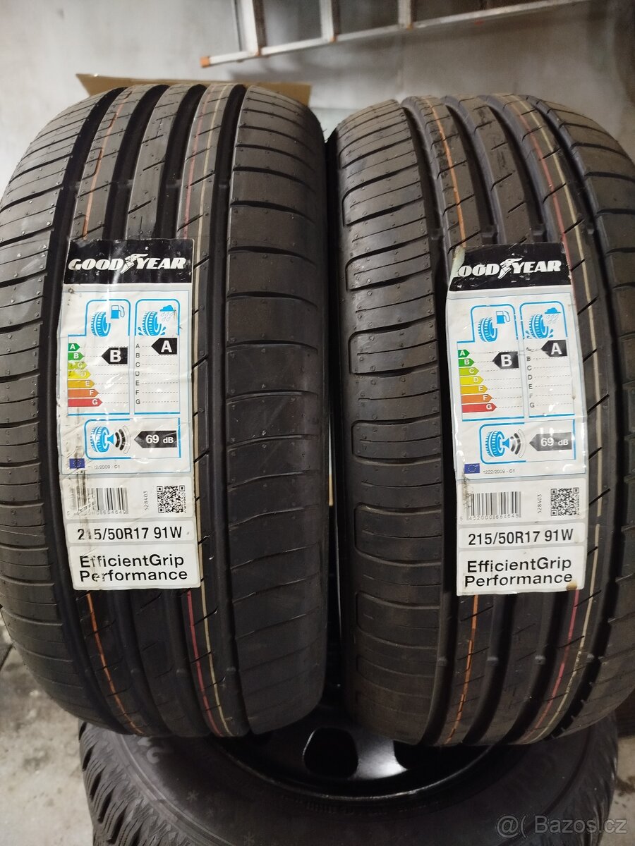 Letní 215/50 R17 91W Goodyear performance
