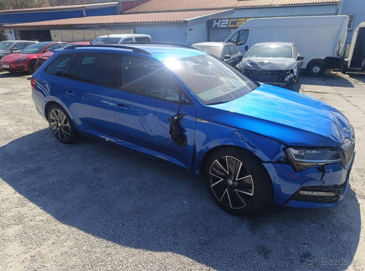 Škoda Superb Hybrid iV