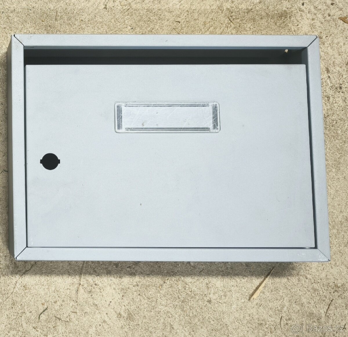 Poštovní schránka - panelák