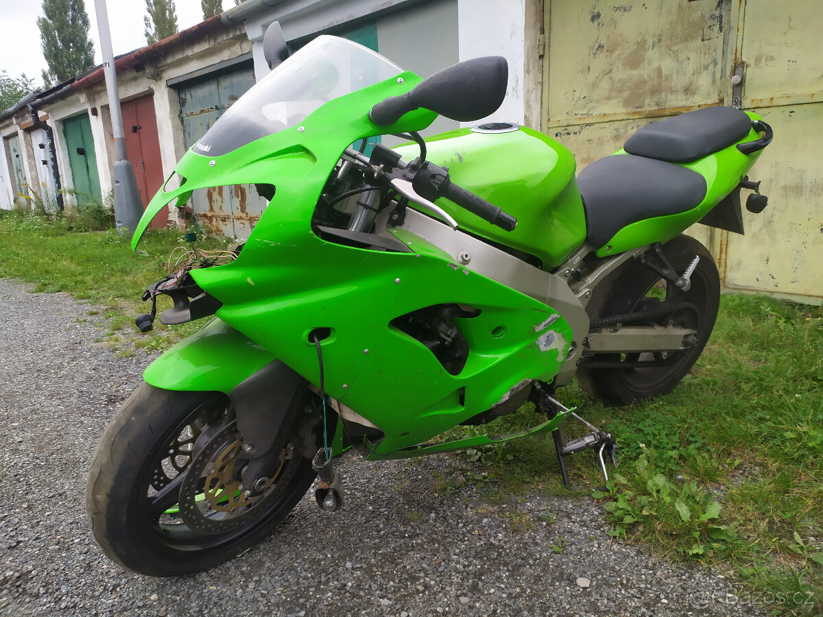 Prodám KAWASAKI ZX9-R, r.v.2001