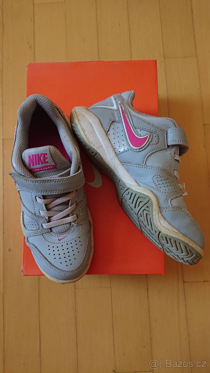 tenisky Nike dětské vel. 32