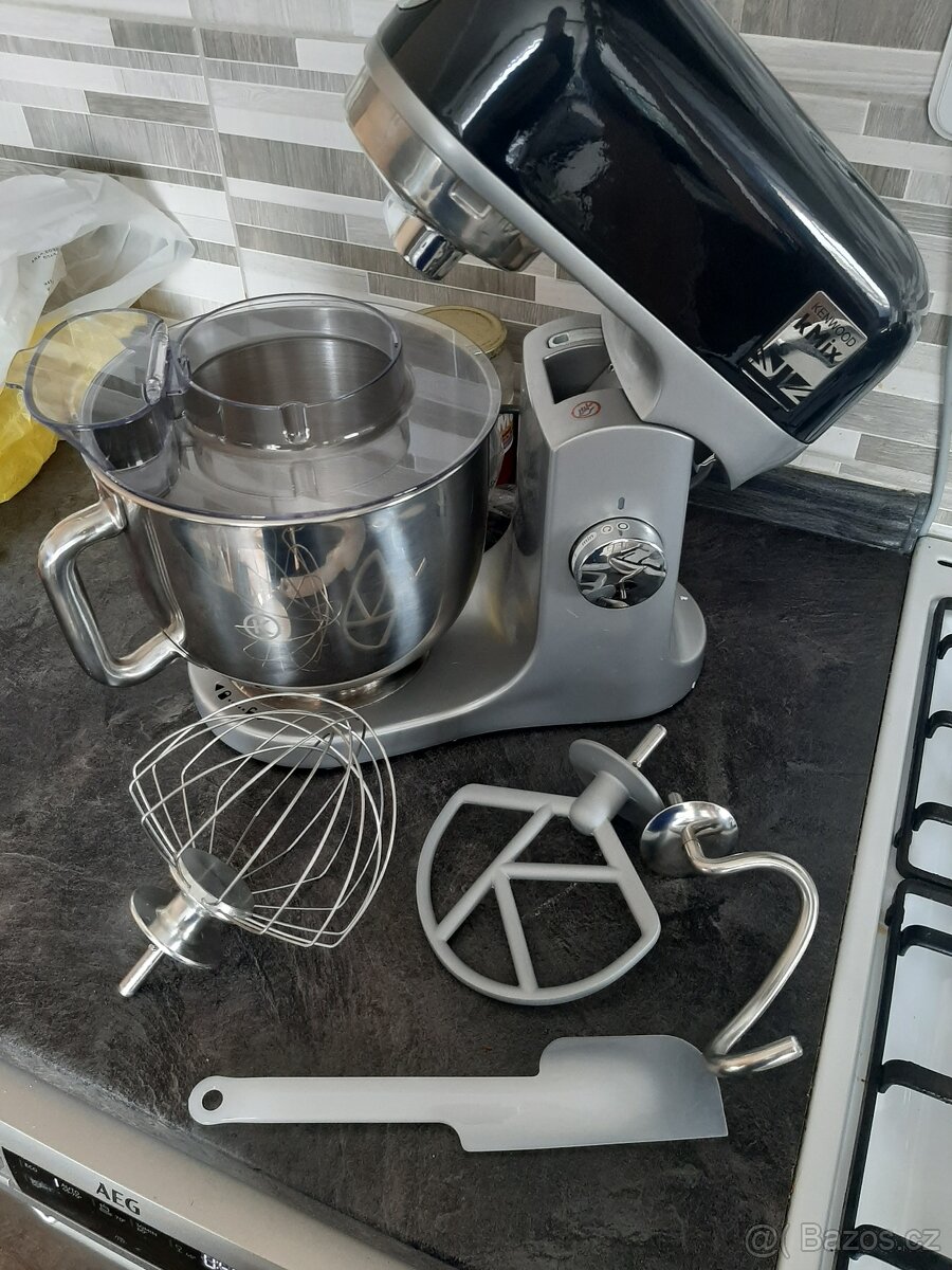Kuchynsky robot Kenwood