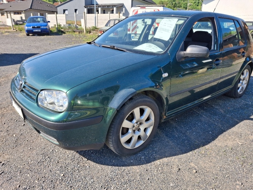 VW Golf IV 1,6i 16V 5-dveř.