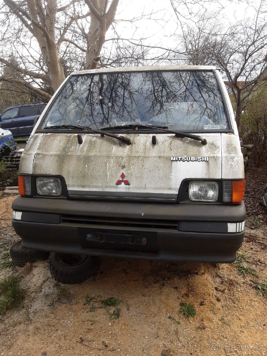 Díly Mitsubishi L300