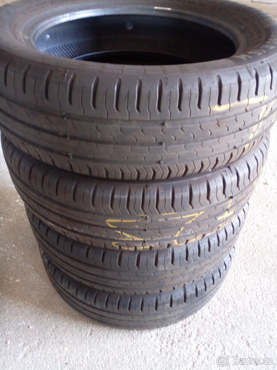 K prodeji sada letních pneu v rozměru 165/60 R 15