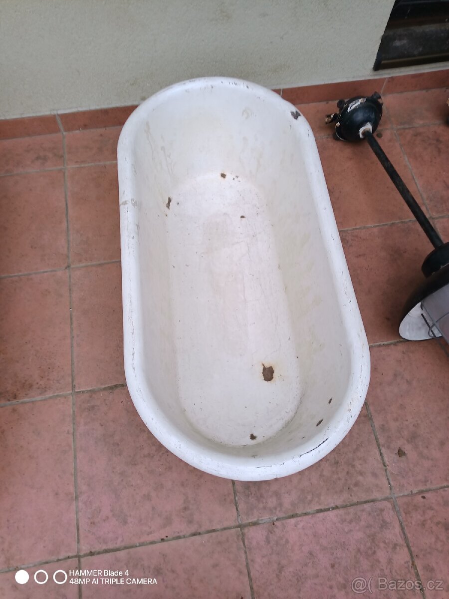 Smaltované vanky