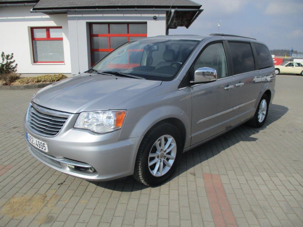 CHRYSLER TOWN & COUNTRY 3,6L V6 211kw LPG odp. DPH 2015