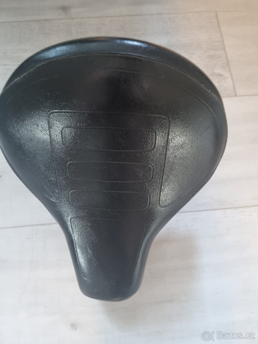 Sedlo babetta 210