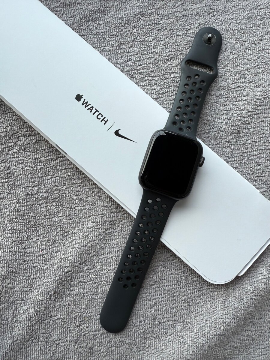 Apple Watch Nike S6 44mm SpGray GPS