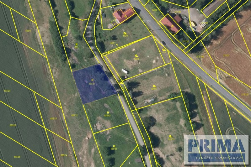 Stavební pozemek pro rodinný dům 1007 m2 v Bouzově