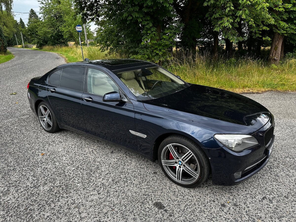 BMW F01 730D