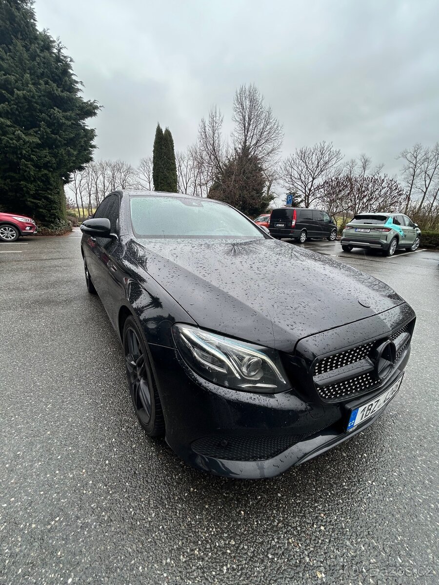 Mercedes Benz E