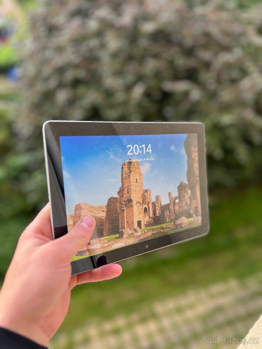 Microsoft Surface Go 2 tablet – skvělý stav