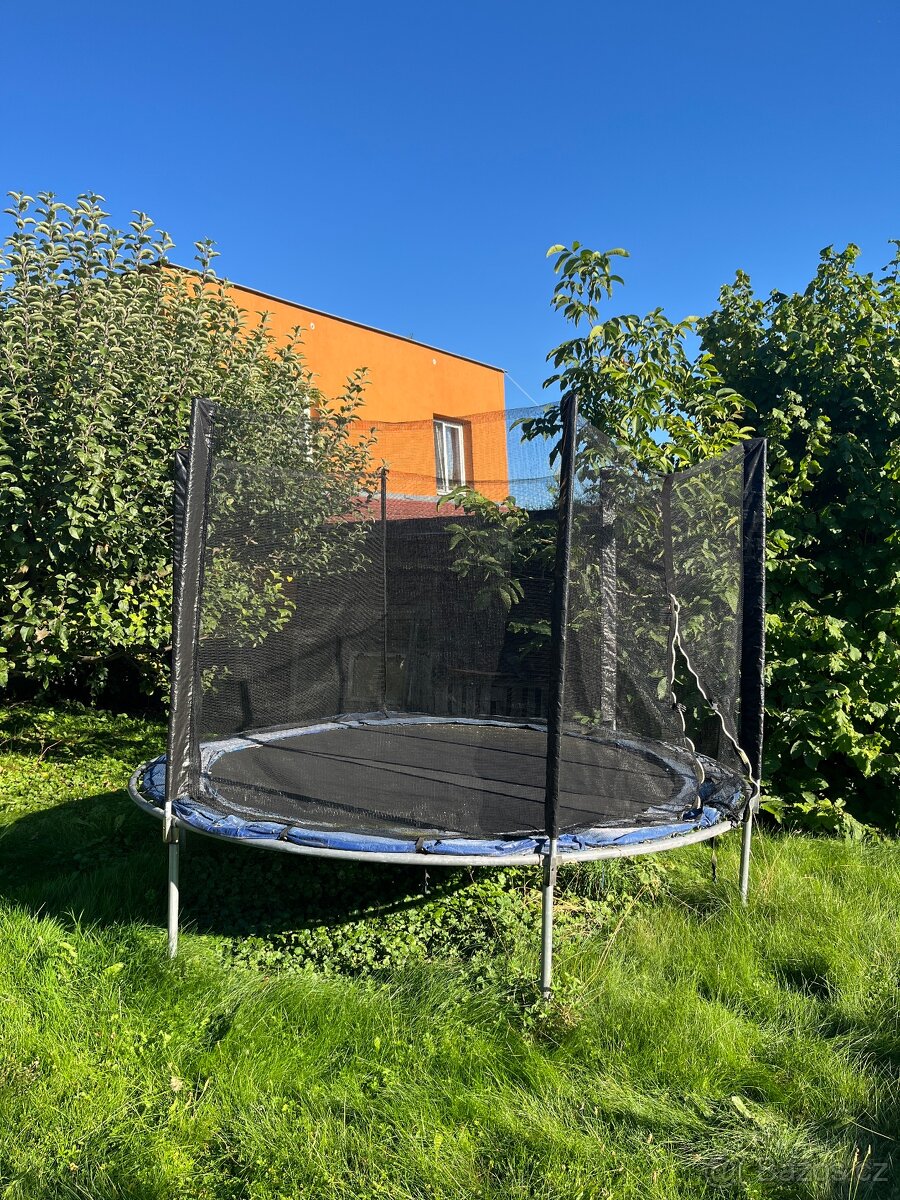 Daruji Trampolínu