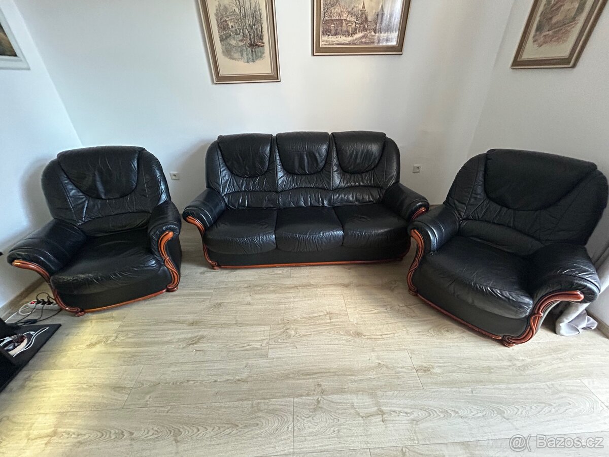 Italská kožená sedačka s křesli