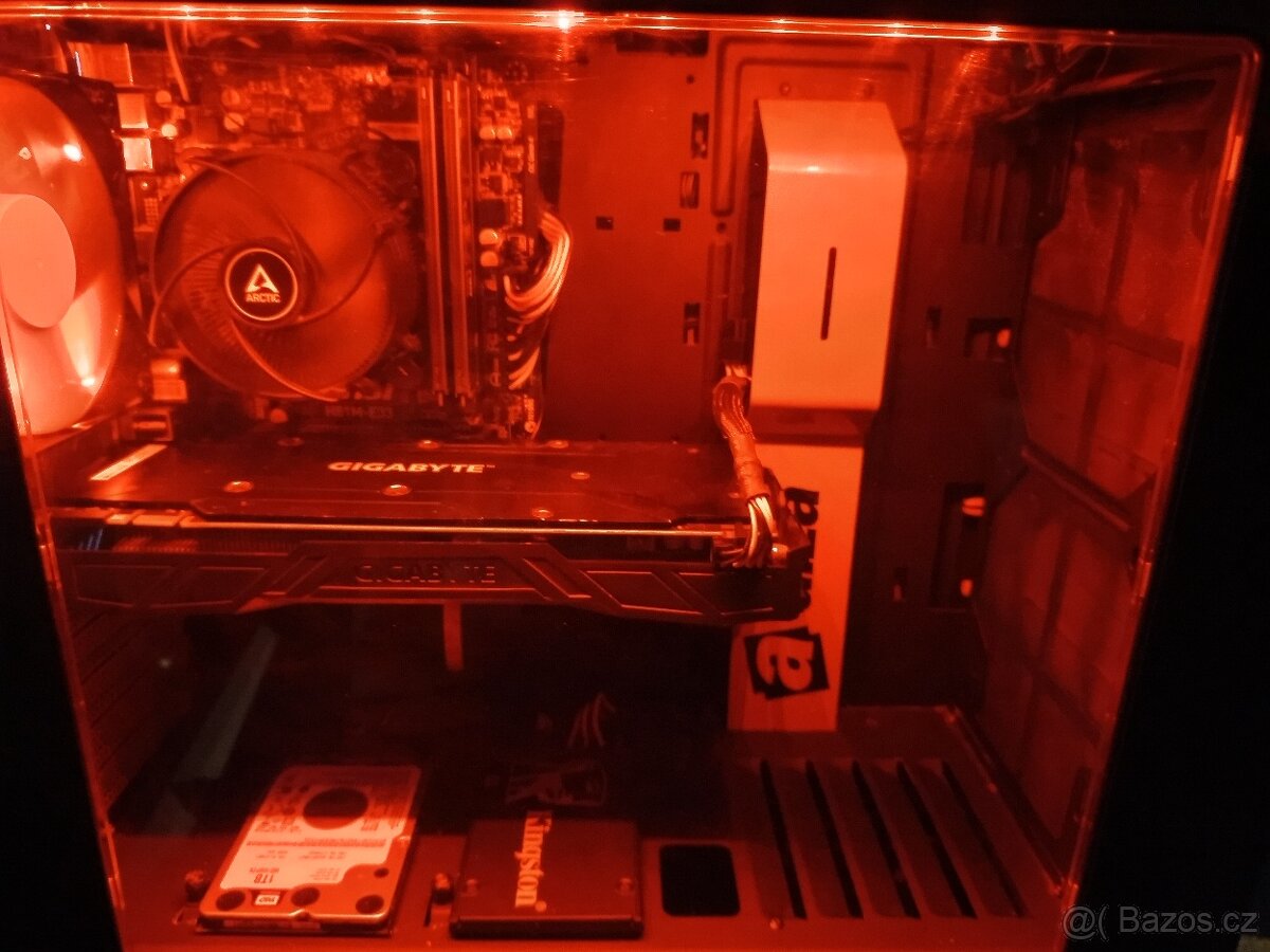 Herní pc Alza Gamer i7/16/SSD/GPU 8 GB/Win11