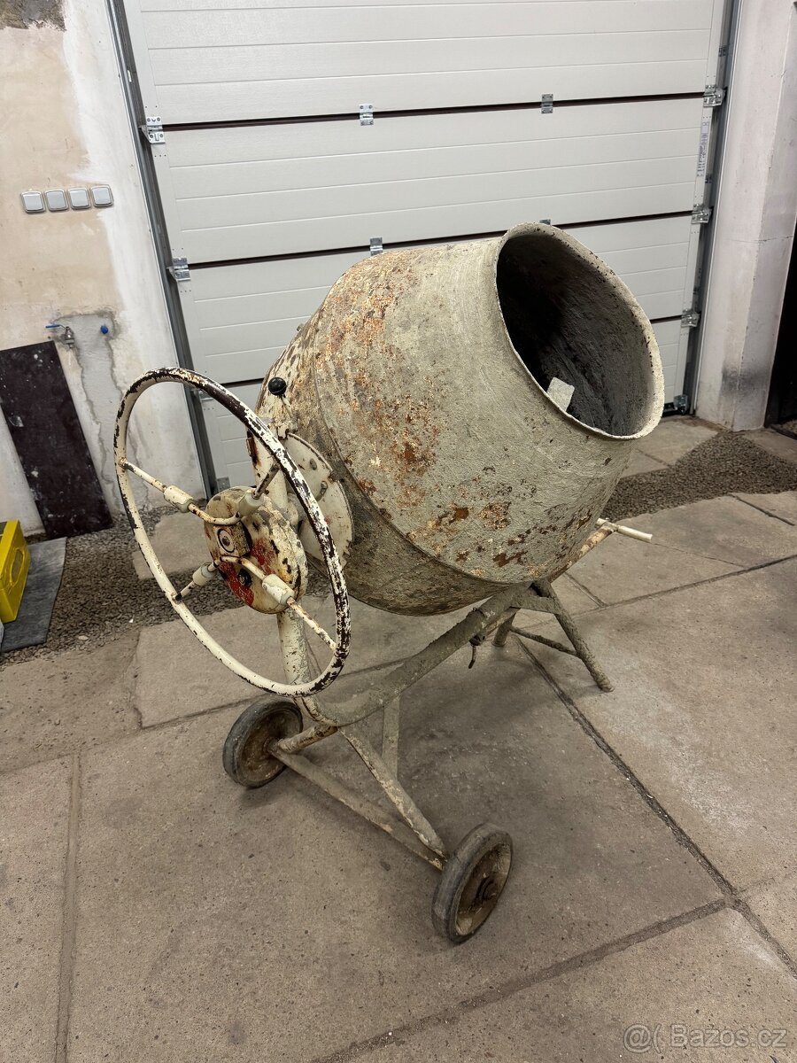 Míchačka na beton