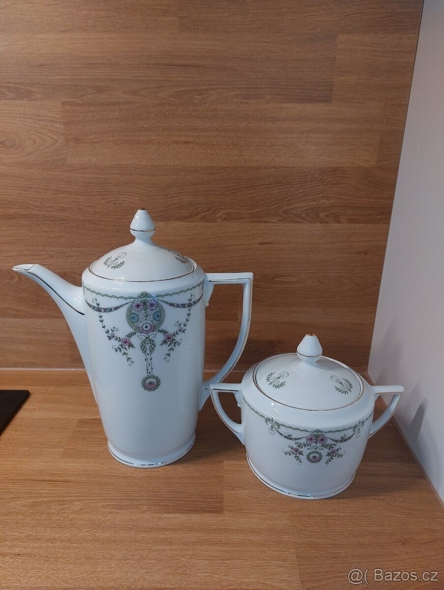 Starožitná porcelánová souprava