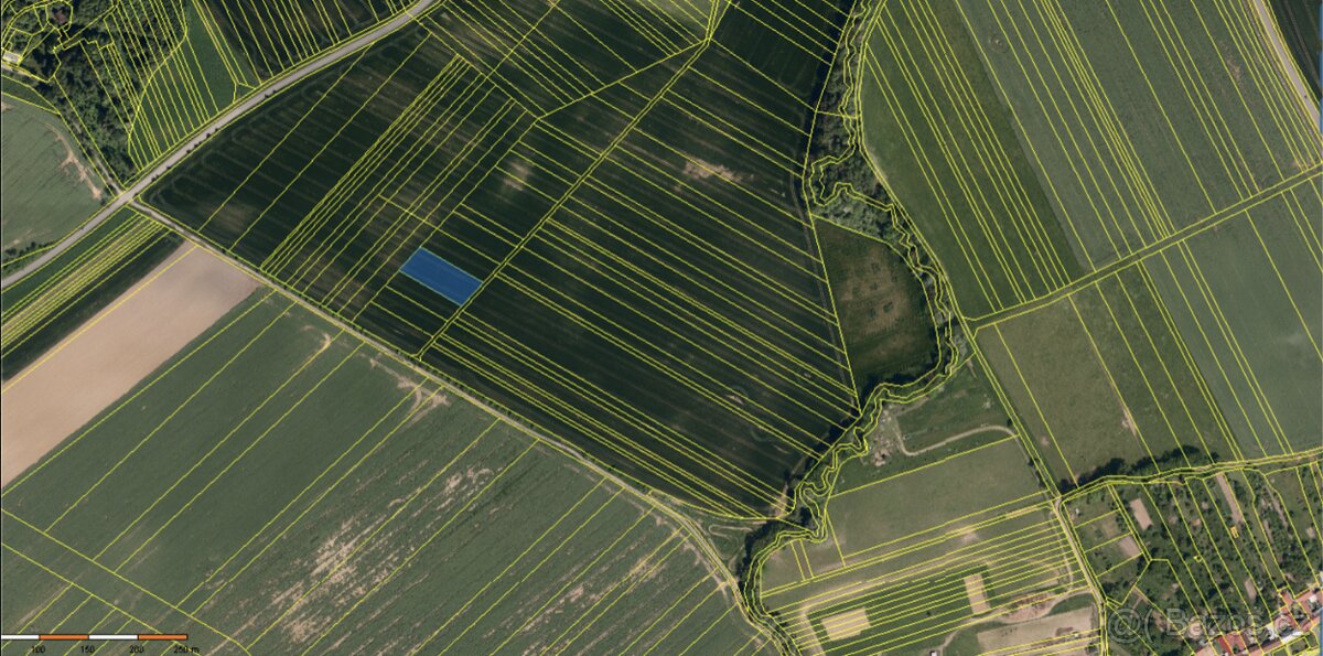 Prodej pole 2 341 m²