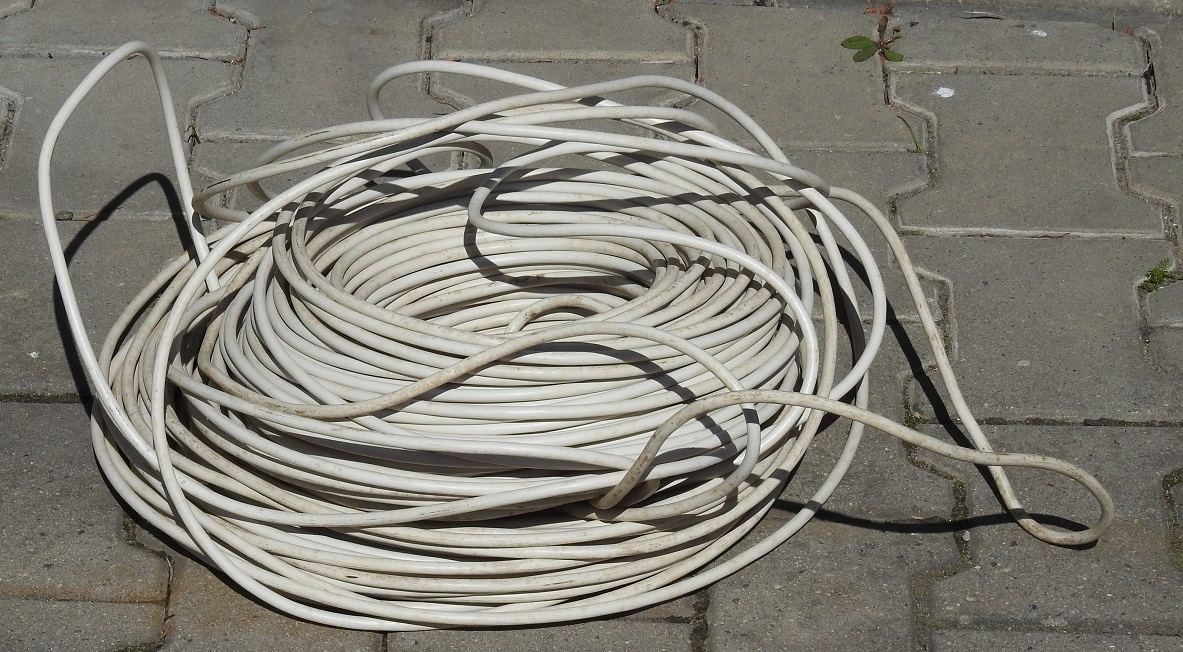 Datový síťový kabel  cca 30m