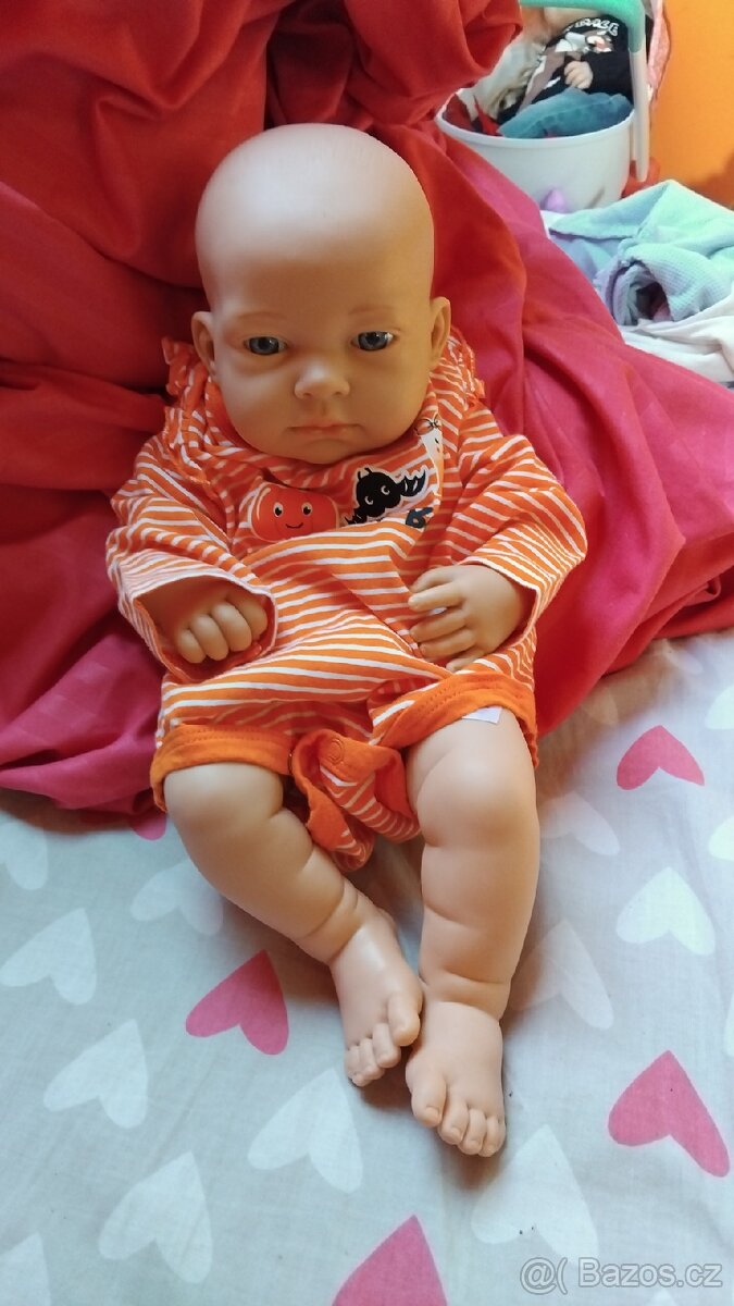 Prodám reborn panenku meri 33 cm dá se koupat