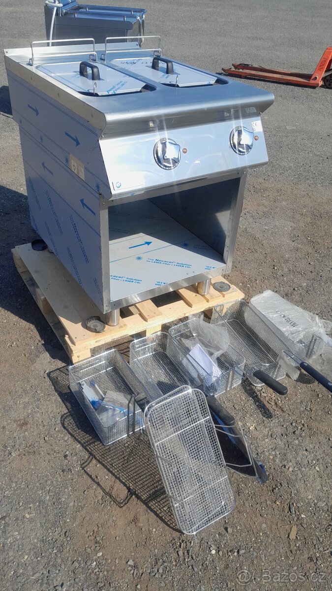 Nová fritéza Mareno NF76E10T ( 2x 10l oleje )