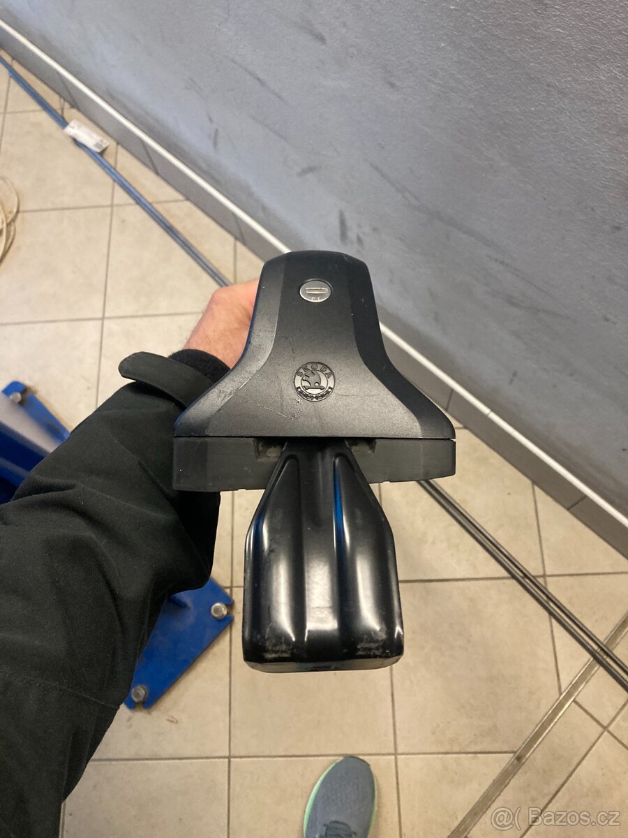 Střešní nosič Škoda Fabia II krátká