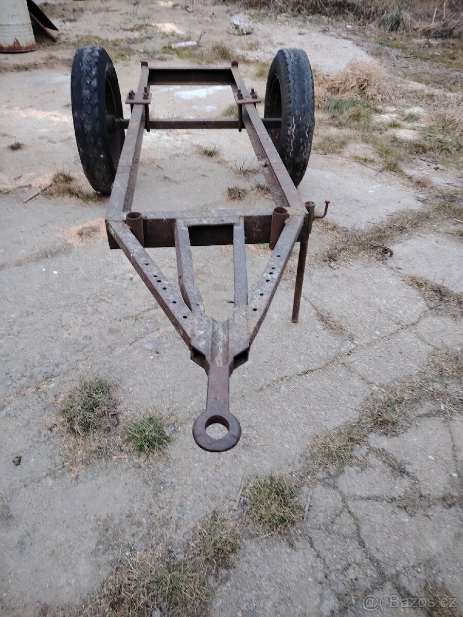 Kára za traktor