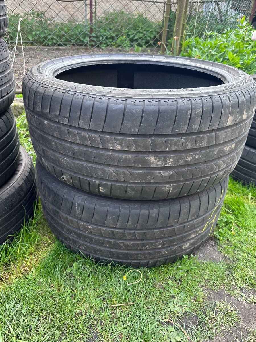 2ks letních pneu 285/35 R22 106Y - Bridgestone