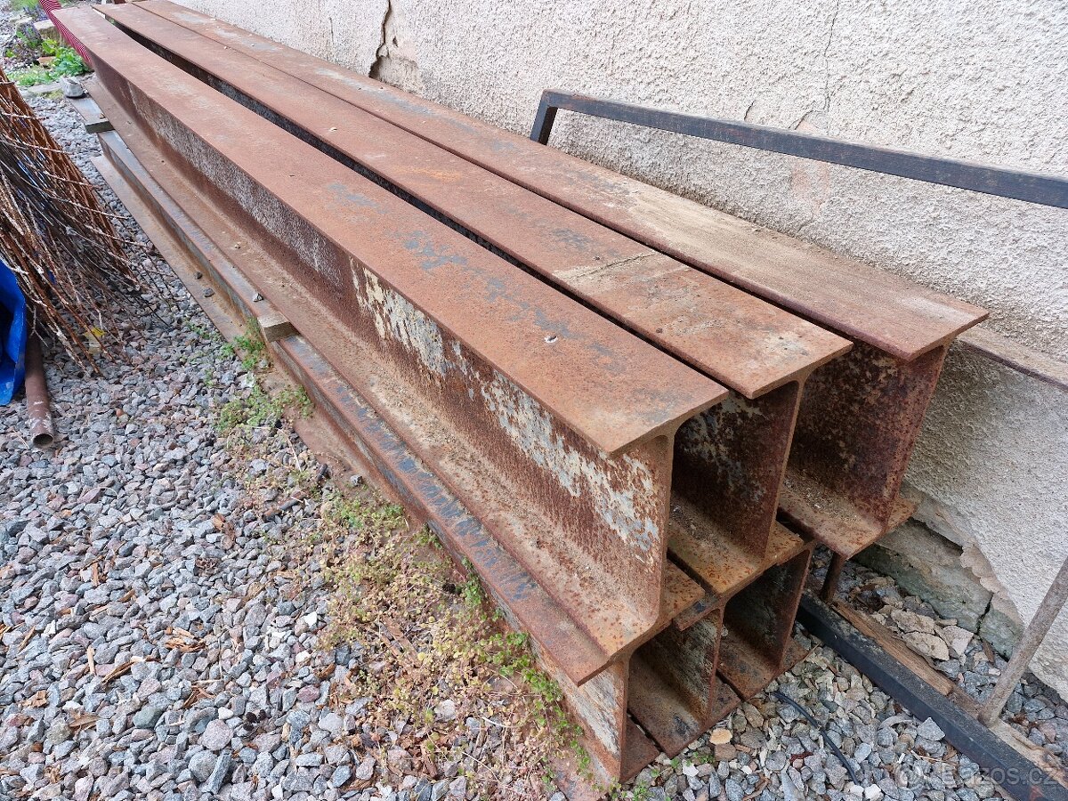 Traverzy Ička IPE 330