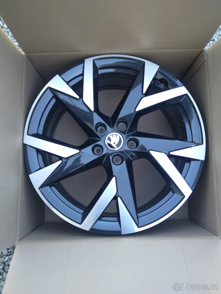 19" originál SUPERB 3,4 100 % stav.