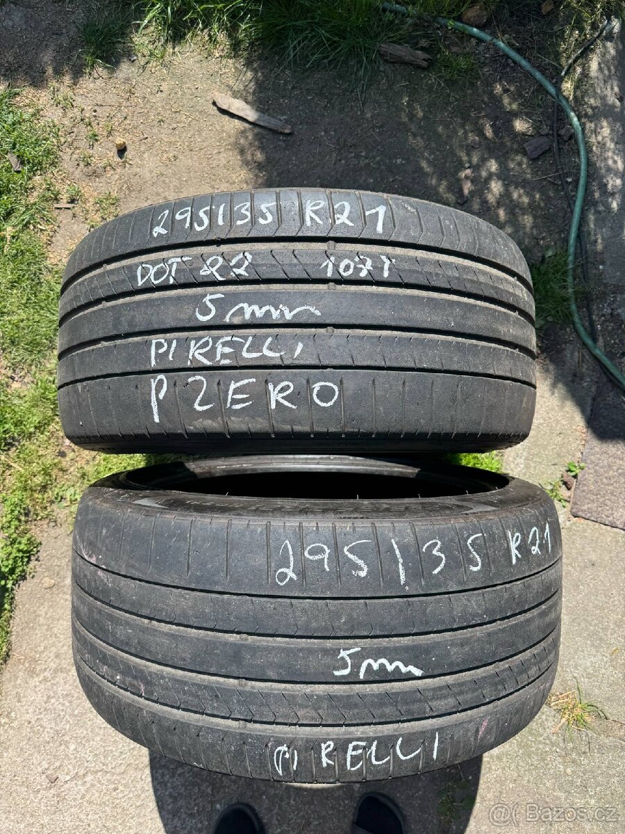 295/35 r21 Pirelli.