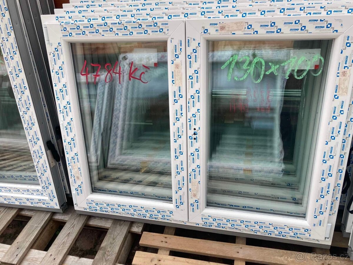 Prodám plastové okno 130x100 dvoukřídlé