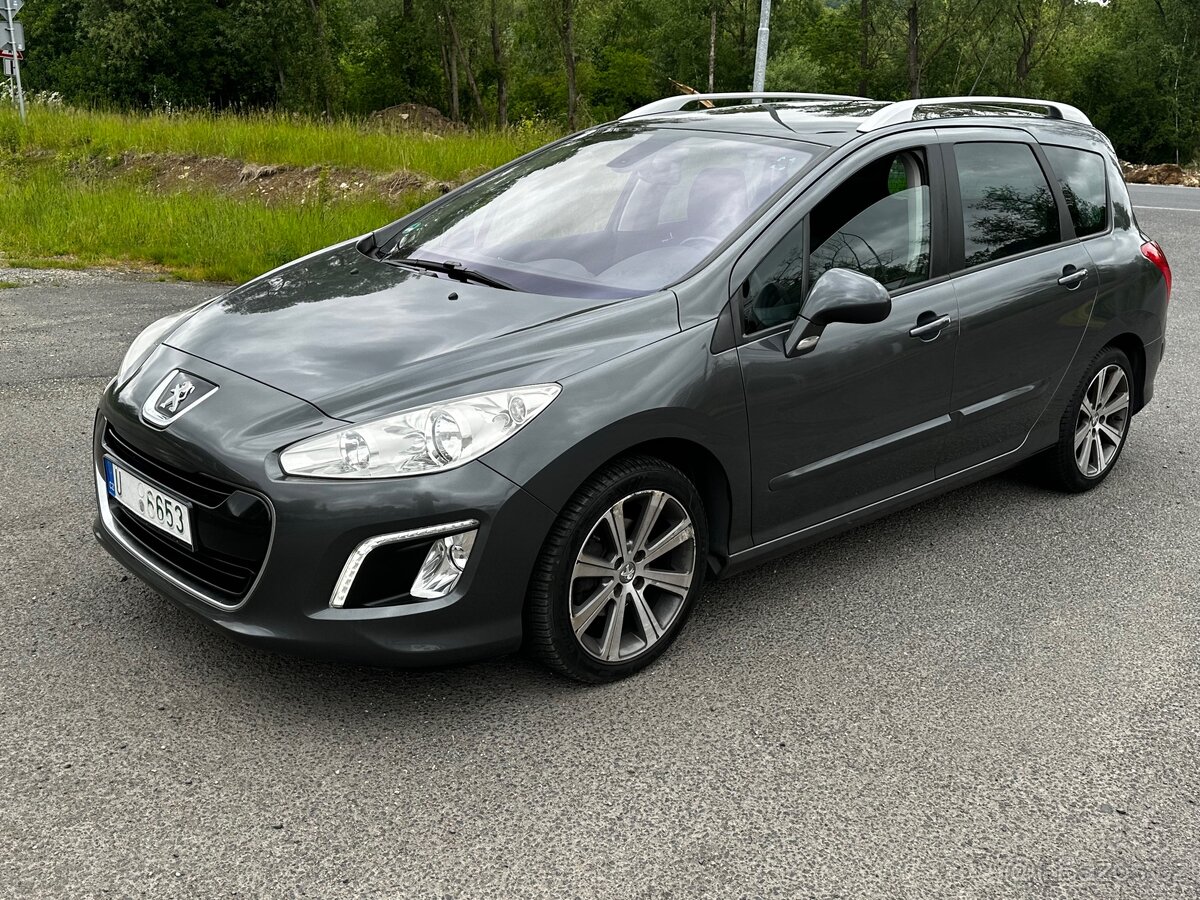 Peugeot 308 SW 1.6i 88kw, r.2012, 1.maj., serviska