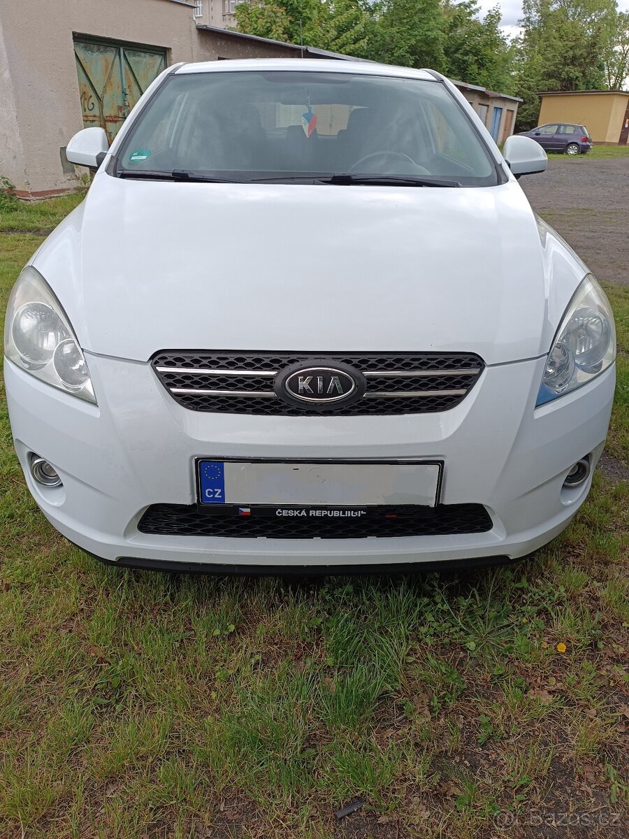Prodám Kia Cee'd 1,6 benzín 93kW