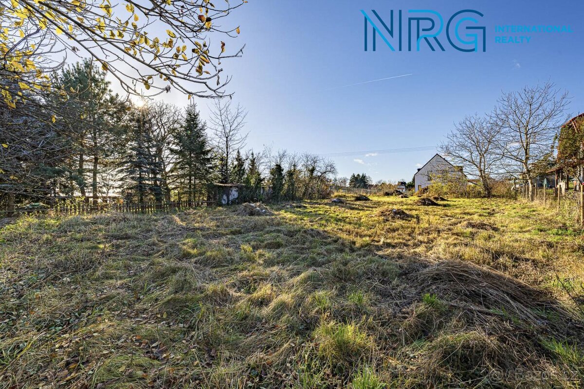 Prodej stavebního pozemku 1148 m2, Týnec nad Labem