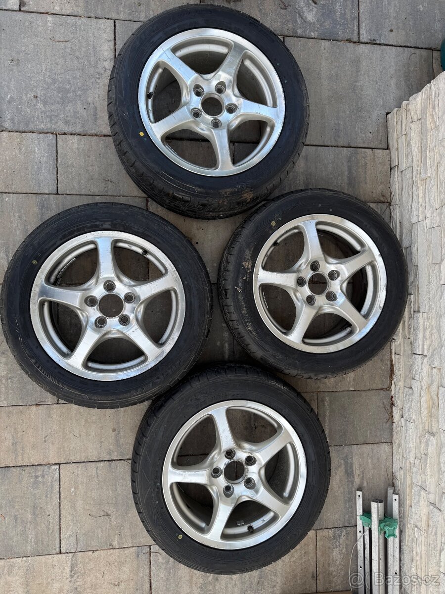 Prodám alu kola originál Honda S 2000 AP1 s pneu Falken
