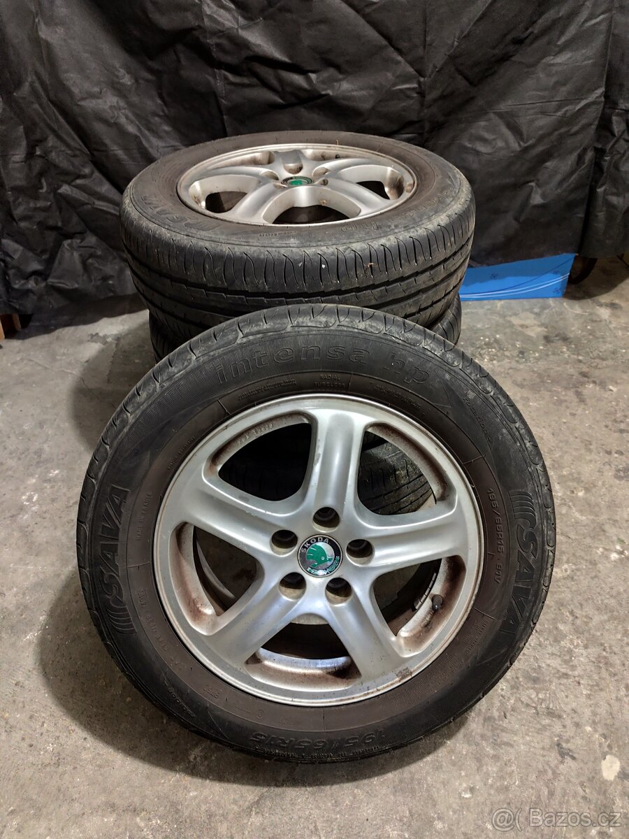 Kompletní sada pneumatik 195/65 R15