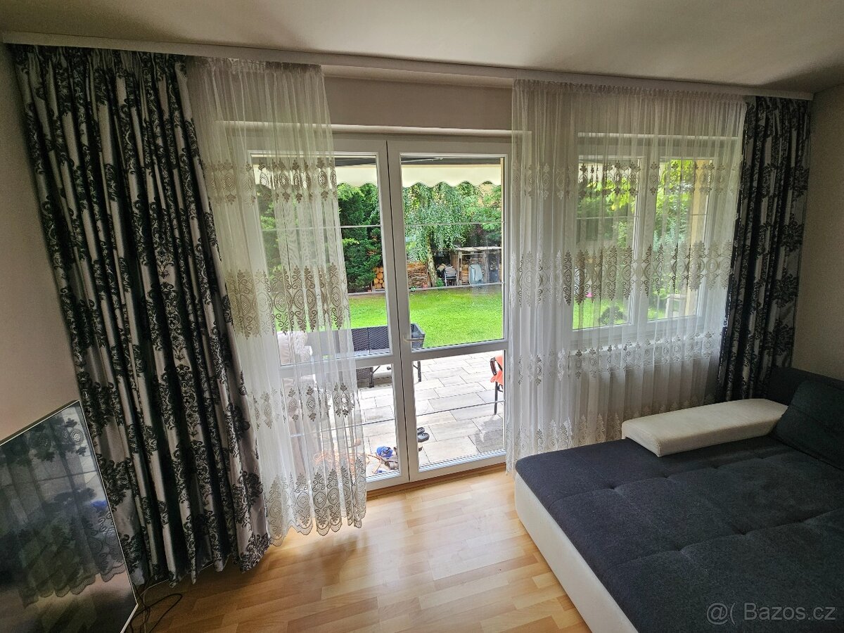 Záclony a závěsy