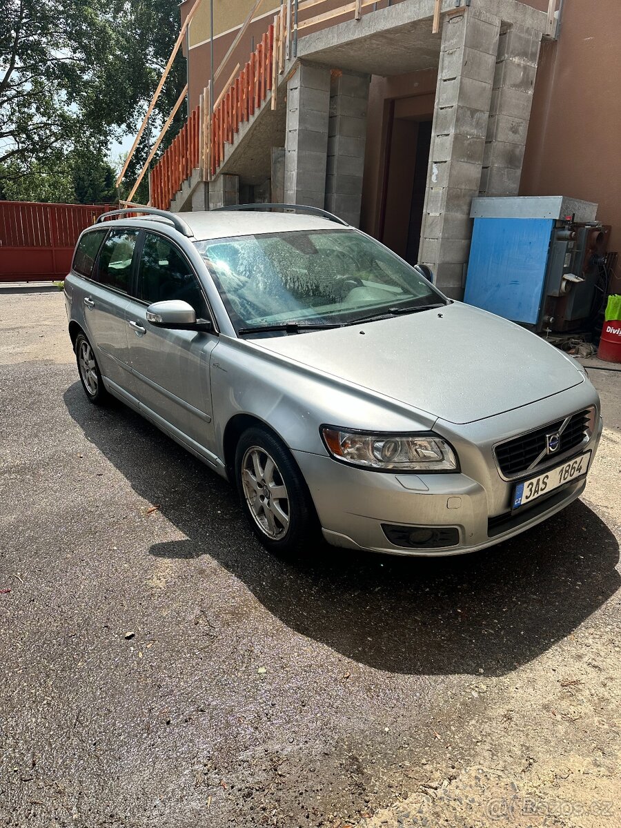 Volvo V50 - na náhradní díly