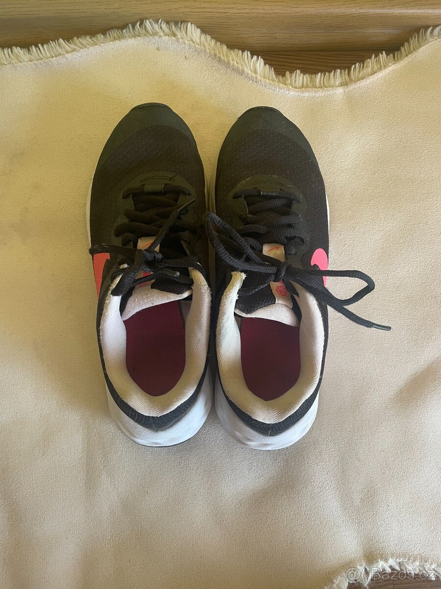Tenisky NIKE